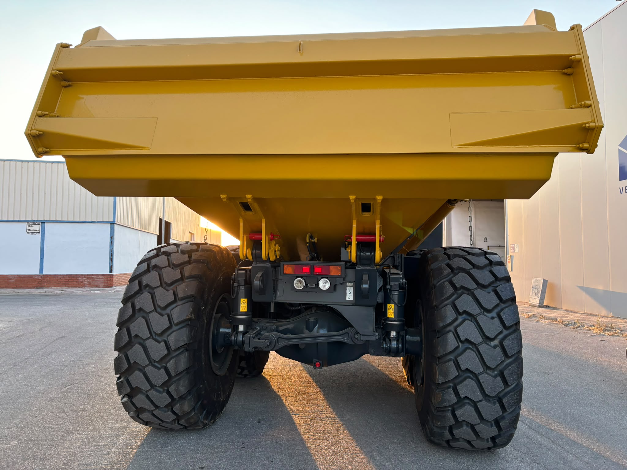 DUMPER ARTICULADO KOMATSU HM400-3 - Imagen 7
