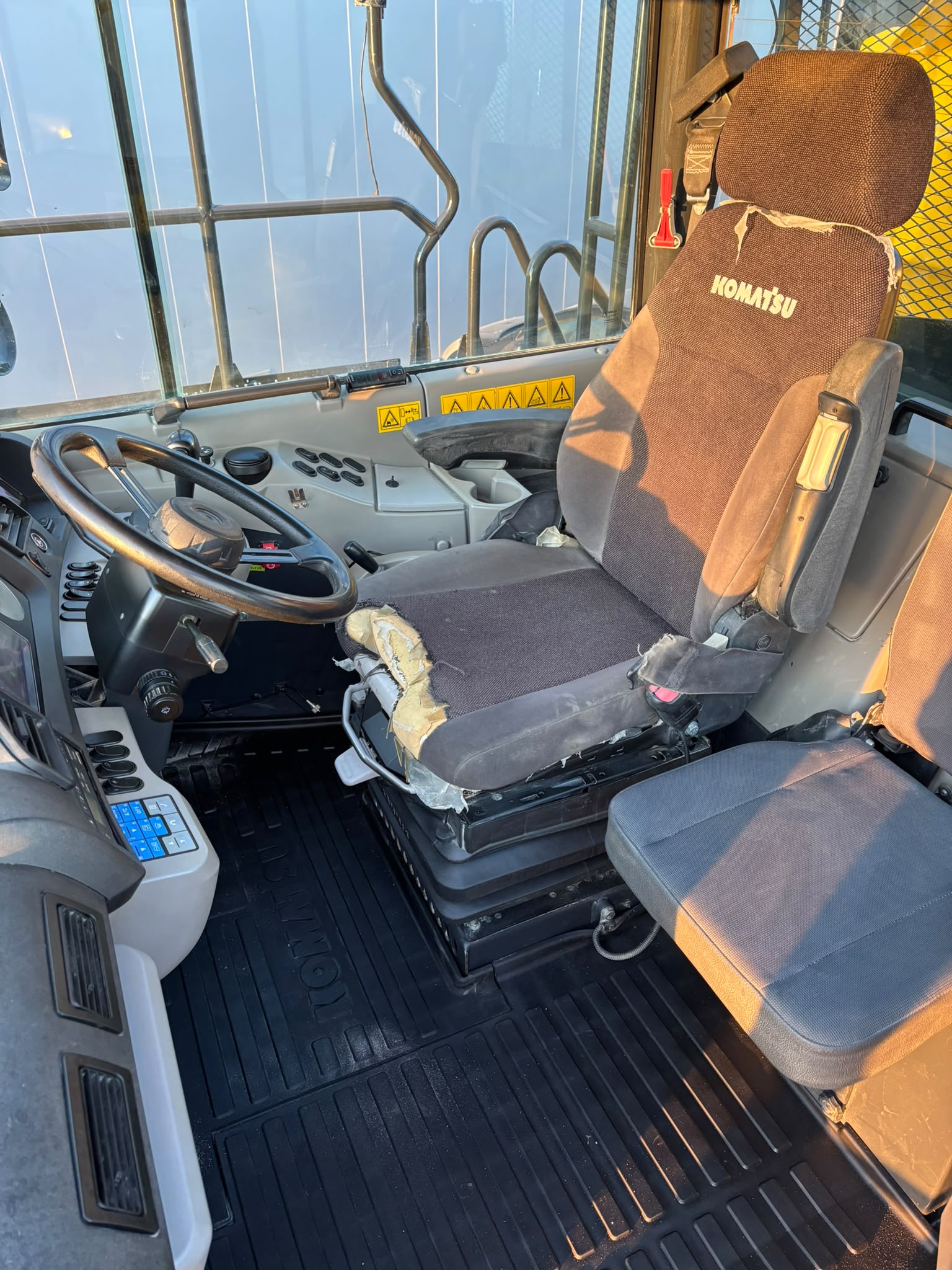 DUMPER ARTICULADO KOMATSU HM400-3 - Imagen 17